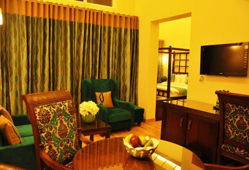 Royal Orchid Fort Resort 8