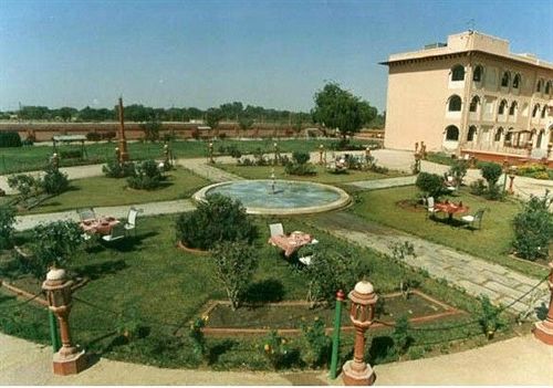 Hotel Basant Vihar Palace 1