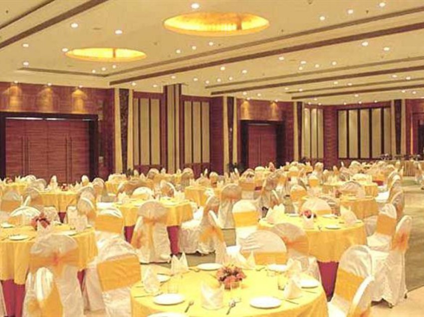 Resort Nirvana Hotel Banquet Club 5