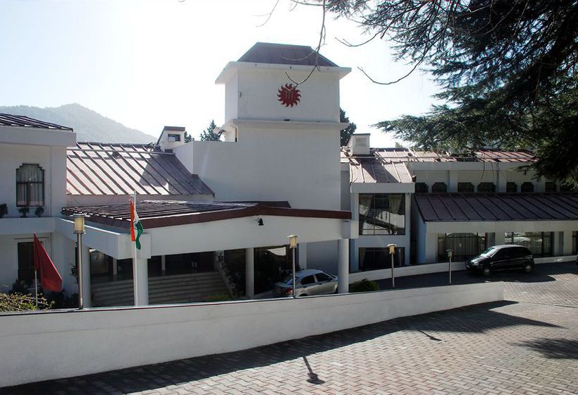 Hotel Manu Maharani 11