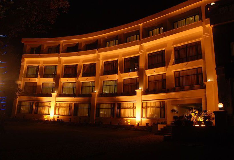 Hotel Manu Maharani 9