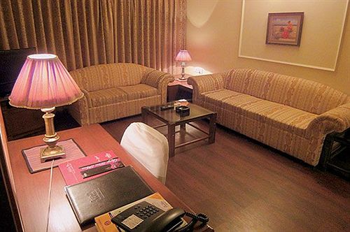 Hotel Crown Palace 2