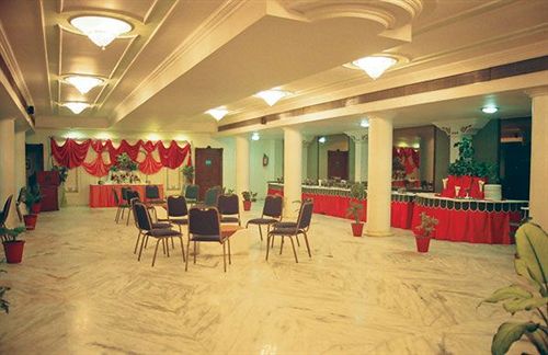 Hotel Crown Palace 20