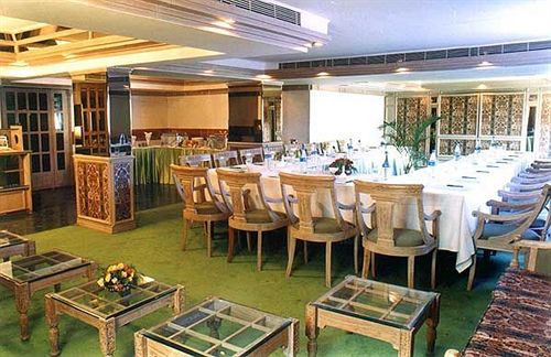 Hotel Crown Palace 8