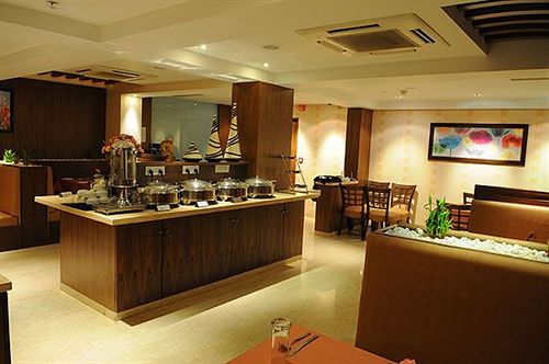 Hotel The Grand Solitaire 1