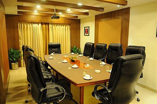 Hotel The Grand Solitaire 12