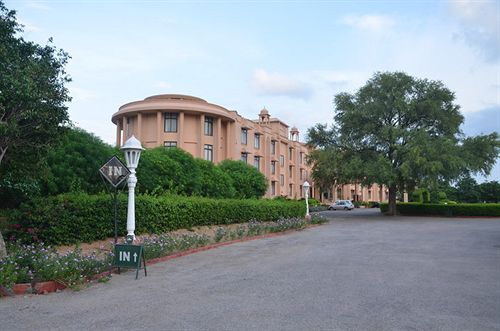 The Gold Palace & Resorts 1