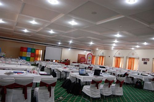 The Gold Palace & Resorts 14