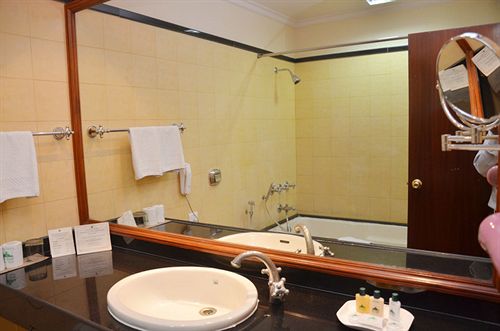 The Gold Palace & Resorts 16