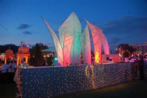 The Gold Palace & Resorts 2