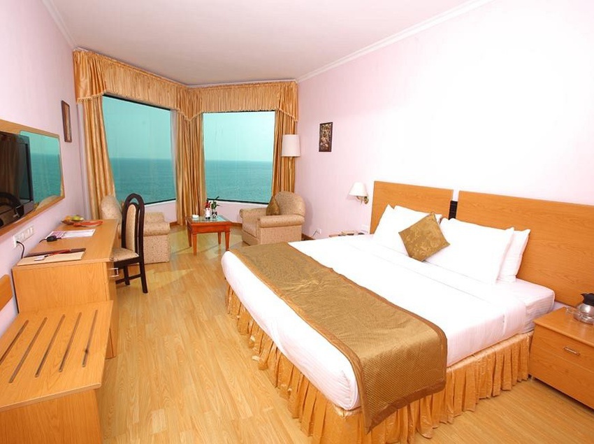 The Quilon Beach Hotel & Convention Center 1