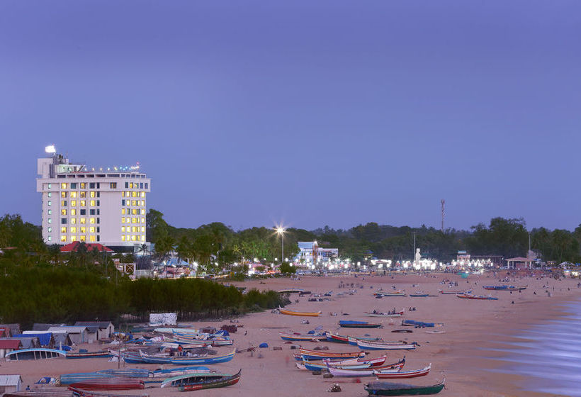 The Quilon Beach Hotel & Convention Center 12