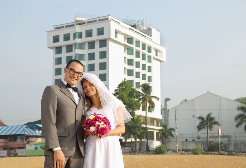 The Quilon Beach Hotel & Convention Center 20