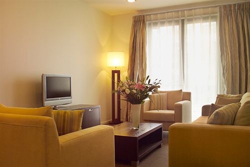 Hotel Village Accommodation - Boulcott Suites 6