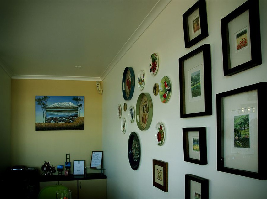 Colonial Lodge Motel 12