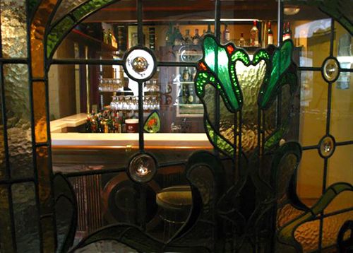 Victoria Railway Hotel & Gerrard's Restaurant 6