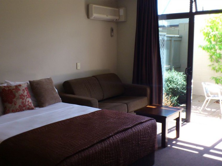 Motel Alpine Lake Motor Lodge 2