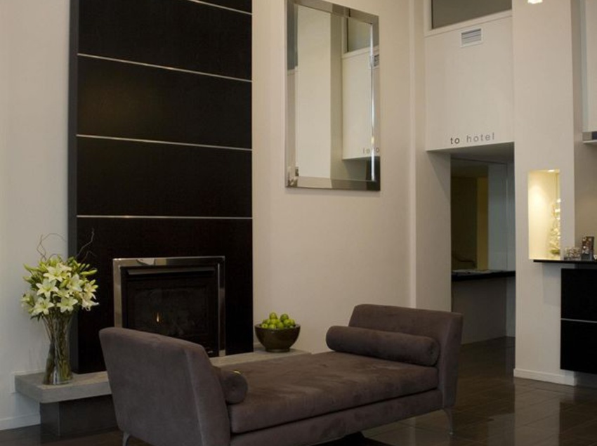 Hotel On Devonport 12