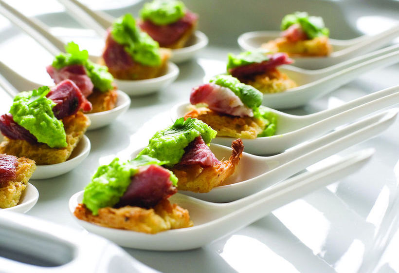 Hotel On Devonport 15