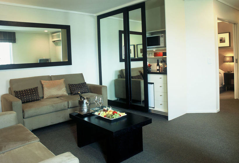 Hotel On Devonport 19