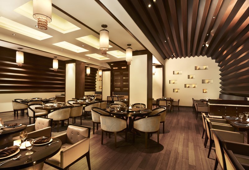 Hotel The Gateway Athwa Lines Surat 14