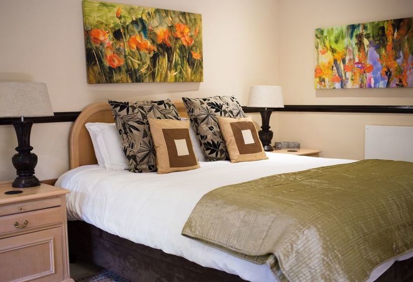 Sandton Lodge Inanda 13