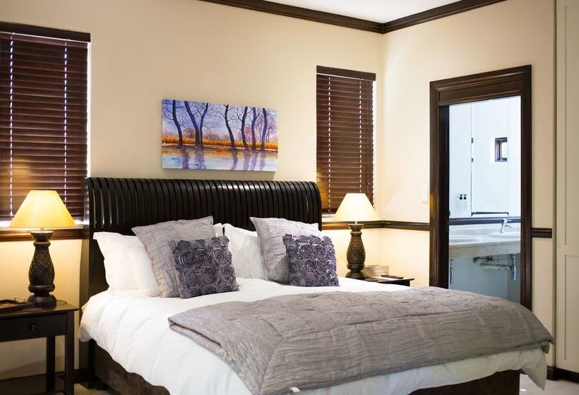 Sandton Lodge Inanda 16