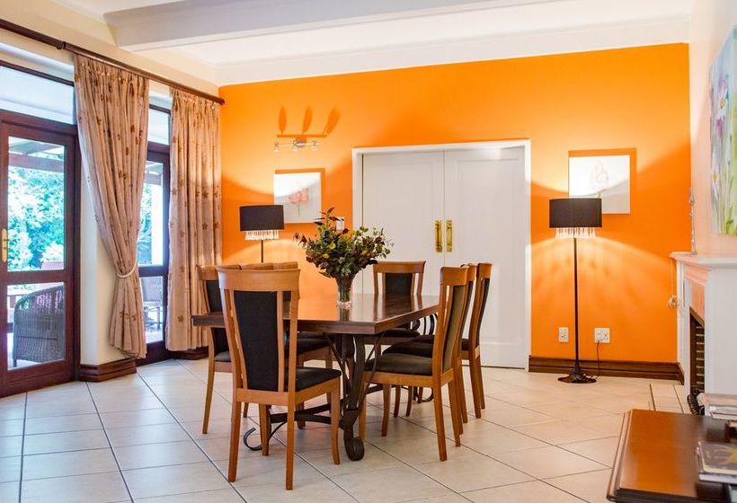 Sandton Lodge Inanda 17