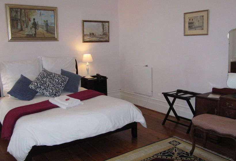 Pensión Carmichael Guesthouse 19