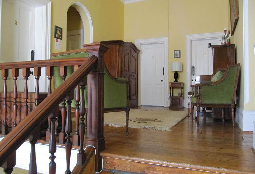 Pensión Carmichael Guesthouse 3