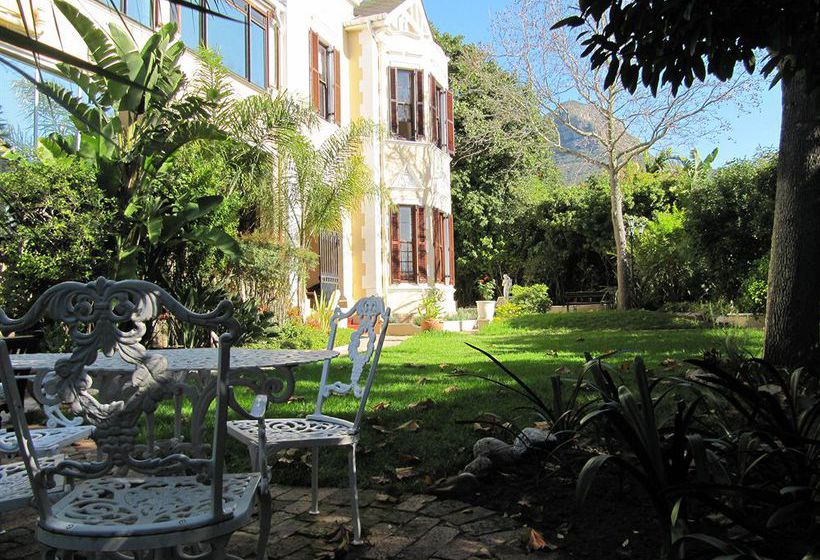 Pensión Carmichael Guesthouse 5