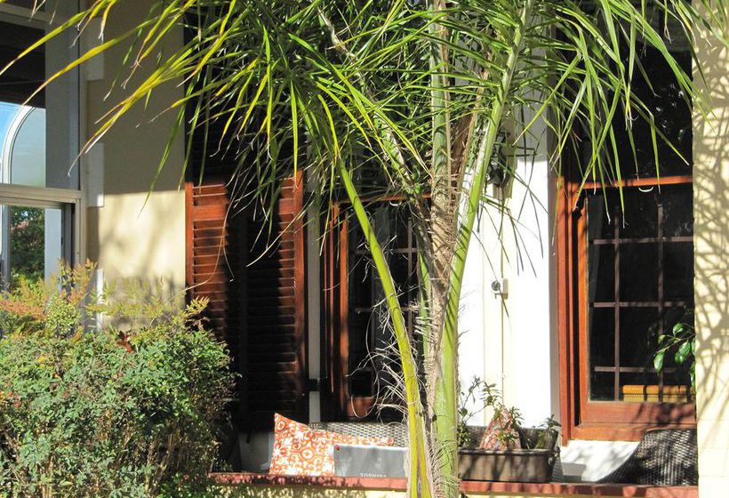 Pensión Carmichael Guesthouse 7