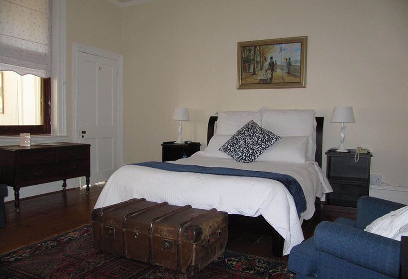 Pensión Carmichael Guesthouse 8