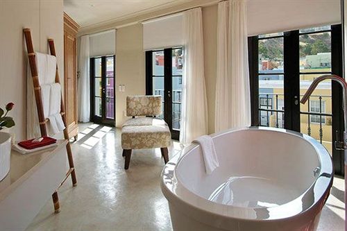 Hotel Rouge On Rose Boutique 15