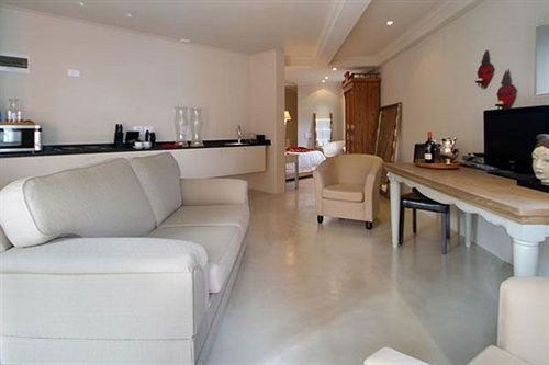 Hotel Rouge On Rose Boutique 7