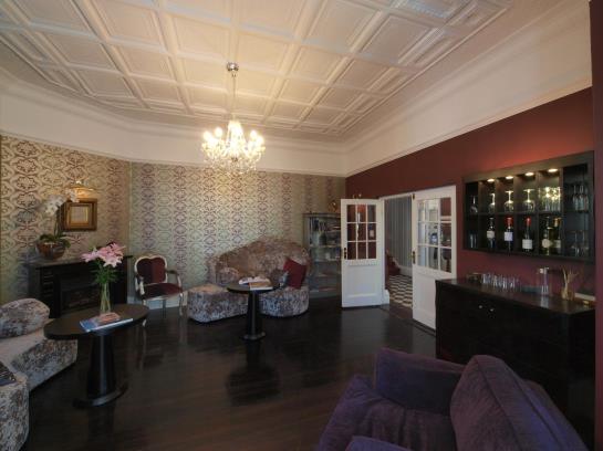 Pension Kingslyn Guesthouse 2