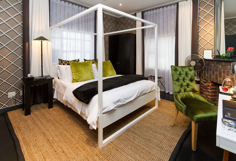 Hotel Life & Leisure 4