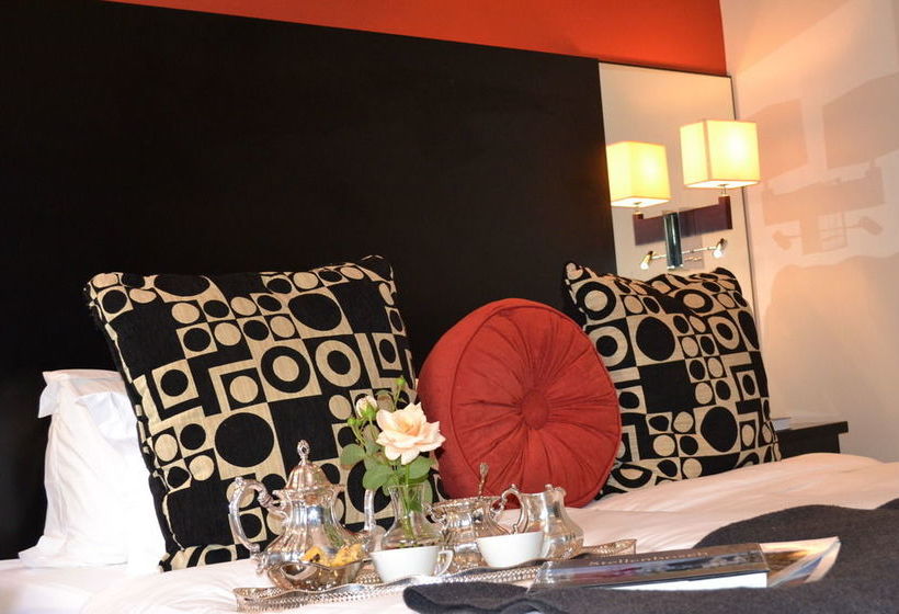 Hotel Life & Leisure 7