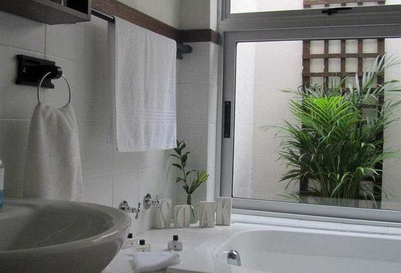 Pension Sixteen Guest House on Main 12