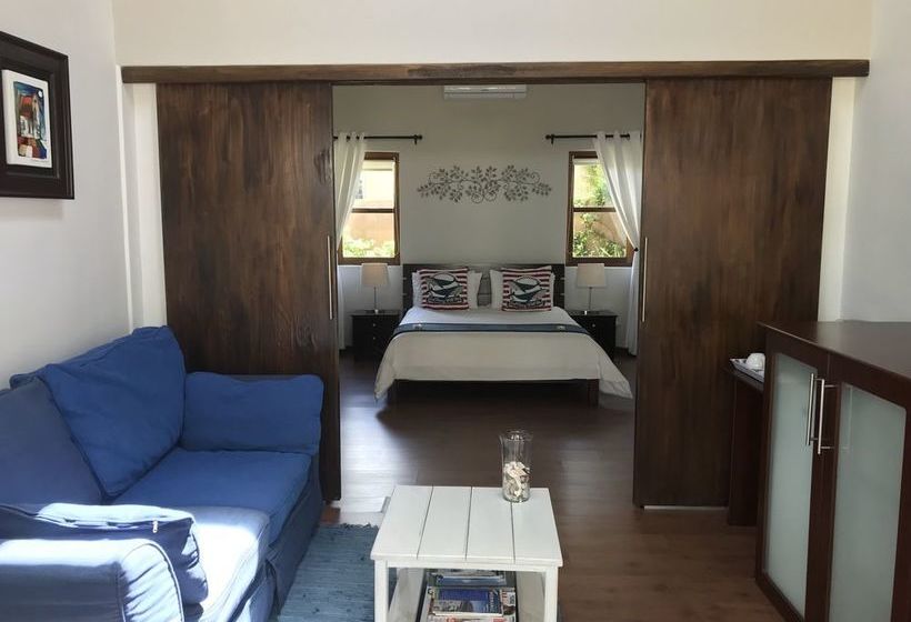 Pension Sixteen Guest House on Main 8