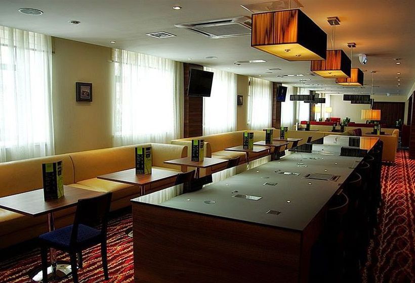 Hotel Hampton By Hilton Samara 9