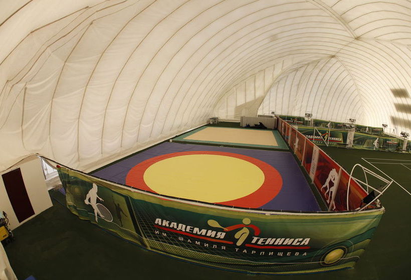 Hotel Ryan Johnson 16