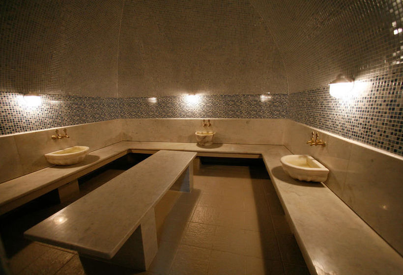 Hotel Ryan Johnson 18