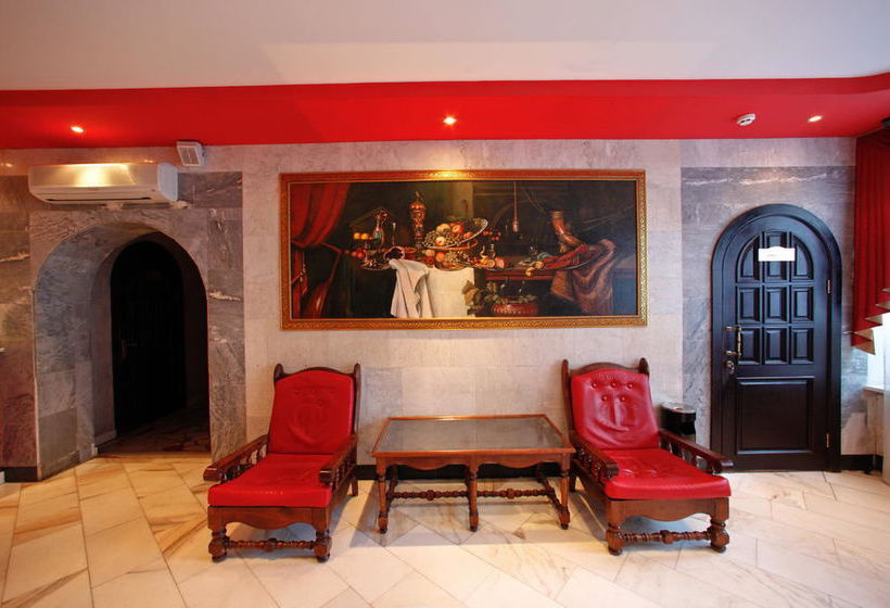 Hotel Ryan Johnson 8