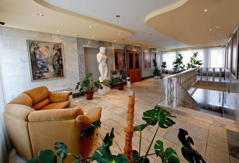 Hotel Ryan Johnson 9