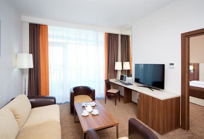 Hotel Tulip Inn Omega Sochi 4