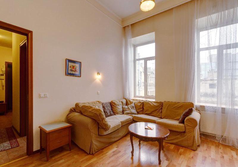 Stn Apartments On Malaya Morskaya 6