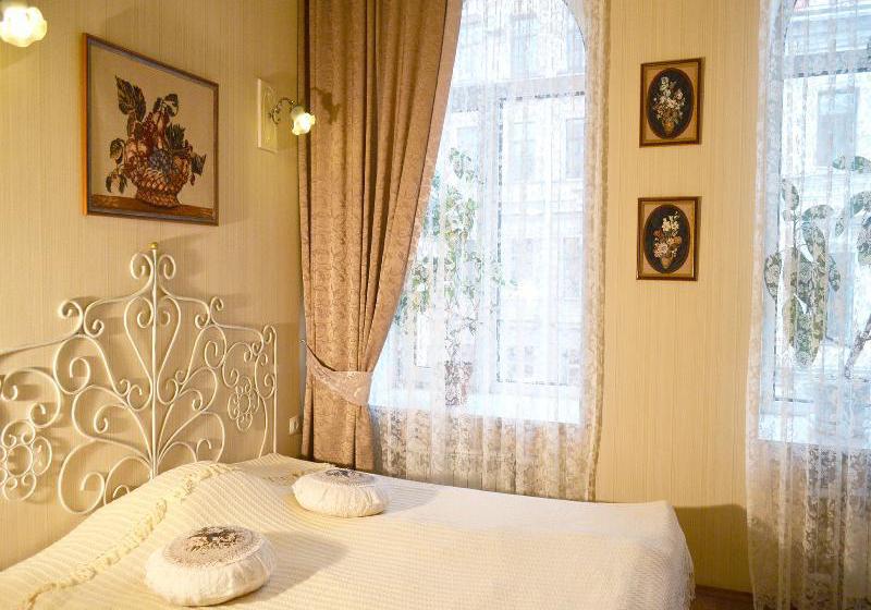 Hotel Comfort On Chekhova 12