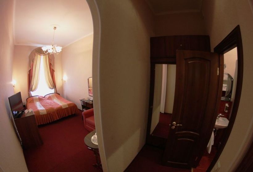 Hotel Royal Antares 12