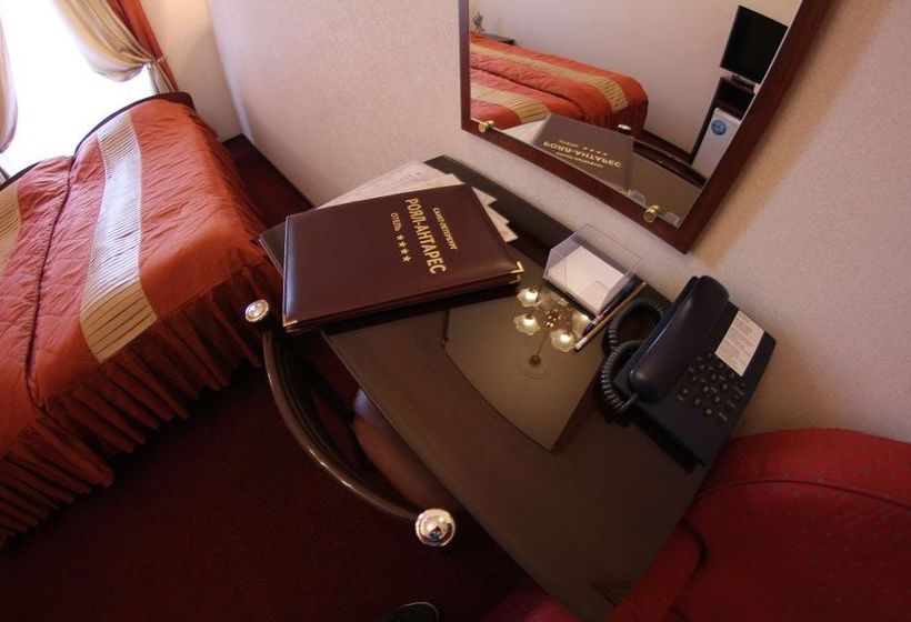 Hotel Royal Antares 17